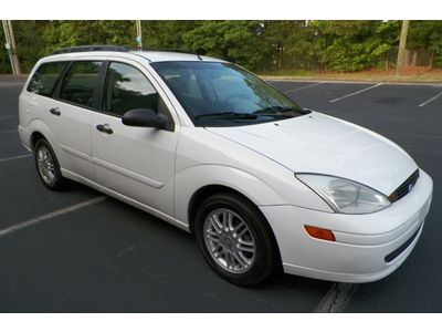 Ford focus se wagon southern owned gas saver epa est 33 hwy mpg no reserve only