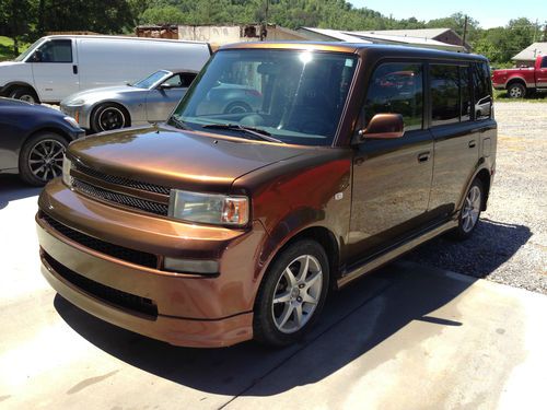 2006 toyota scion xb top line series 4.0 fully loaded gas saver hard to find!!!