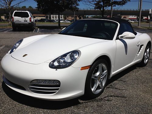 2011 porsche boxster base convertible 2-door 2.9l