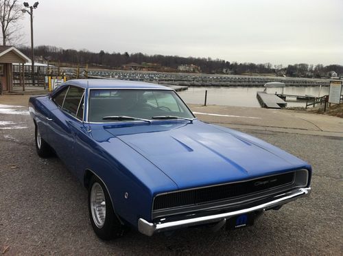 1968 dodge charger, rare ,  low miles, ac car, matching numbers, show car