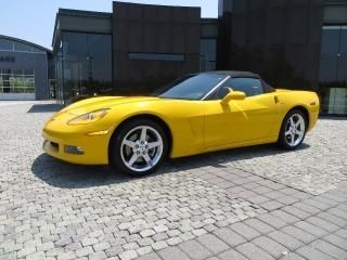 2005 chevrolet corvette 2dr convertible, yellow, nice trade in for a lexus.