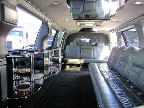 2004 ford excursion stretch limo 4-door 6.8l
