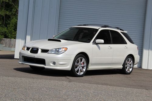 Wrx wagon awd,5 spd,pearl white,mods,1 owner, fl car, low miles!