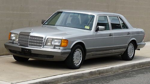 Beautiful 1989 mercedes-benz 560selsedan  5.6l. very clean