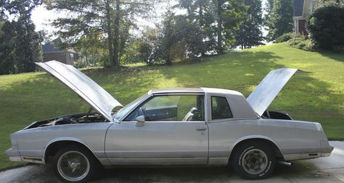 1982 chevrolet monte carlo base coupe 2-door 283(350 turbo transmission)