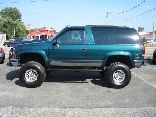 Find Used 1998 Chevrolet Tahoe 2 Door 4x4 Lifted Very Nice Like