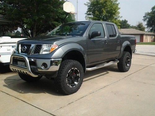2006 nissan frontier se lifted ; off road truck