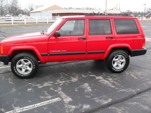 2000 jeep cherokee sport, 4x4,4.0, cherry red! only 77,000 miles!! amazing find!