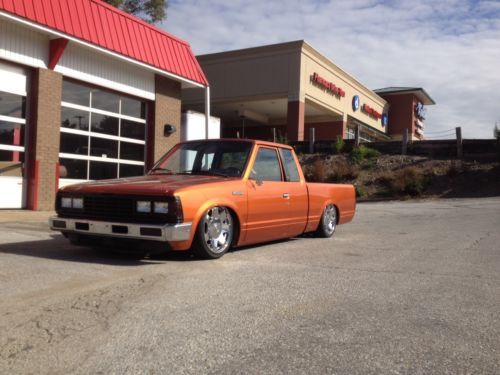 1985 nissan king cab truck bagged