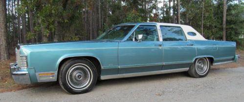 Original rare color 1979 lincoln continental town car excellent condition