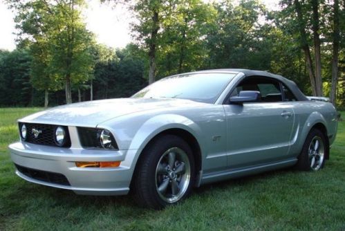 2005 ford mustang gt premium convertible 9117 miles incredible condition on mso