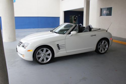 2005 chrysler crossfire automatic limited like new! clean