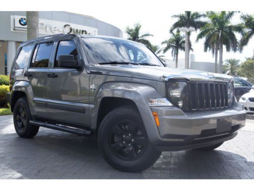 2012 jeep liberty latitude 4x4 all wheel drive,1 owner,clean carfax,in florida
