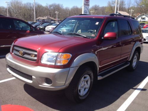 2001 toyota sequoia sr5 leather seats, sunroof, very good tires