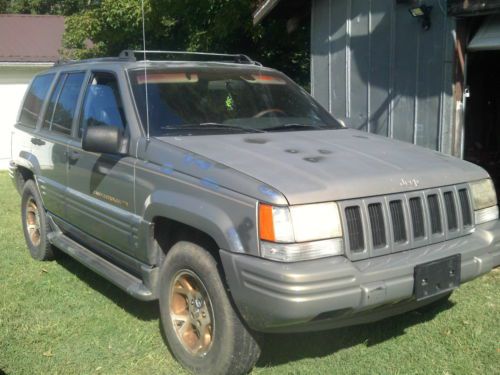 Sell used 1996 Jeep Grand Cherokee Limmited in Vinton