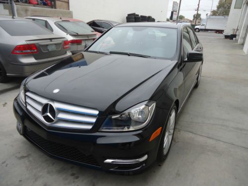 Mercedes benz 2013 c250 4-door sedan  black excellent condition