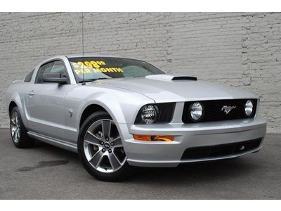Gt premium coupe 4.6l cd appearance package pony stang silver 50 4.6 6 speed