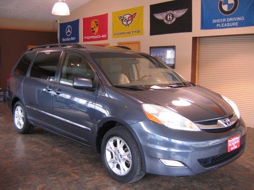 2006 toyota sienna xle limited dvd roof heated leather jbl fully loaded $16,990!