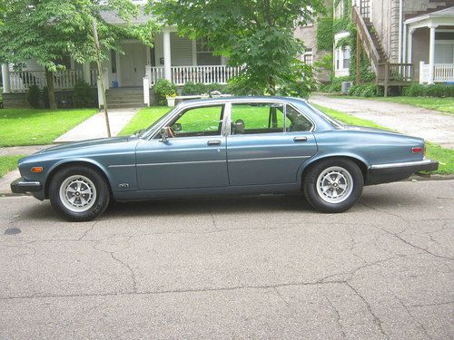 1986 jaguar xj6  blue/brown, momo wood st. wheel, pirelli radials, no reserve!!