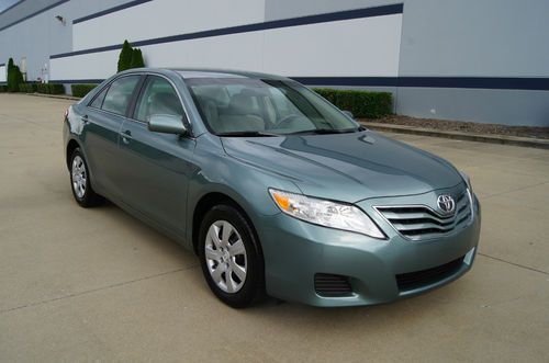 No reserve 2011 toyota camry le 4cyl. warranty 1-owner low miles
