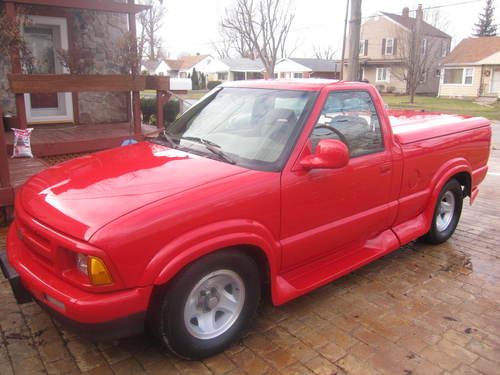 96 chevy s10 4cyl, 5speed manual, no reserve! new paint job, rust free 130,000mi