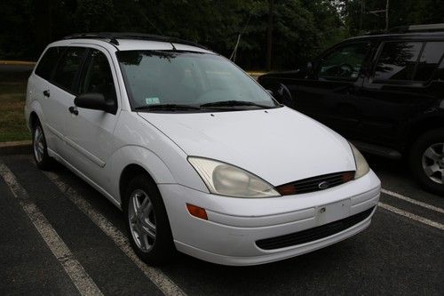 2000 ford focus sony limited edition wagon 4-door 2.0l good condition