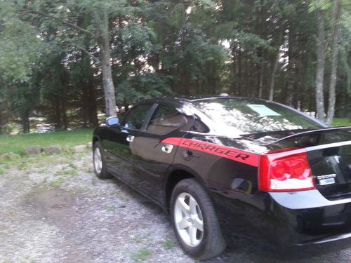 2010 dodge charger sxt sedan 4-door 3.5l