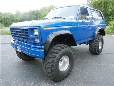 1980 ford bronco lifted- built 460 - 40" tires - low reserve!!!!  l@@k
