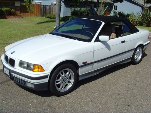 1995 bmw 325i base convertible 2-door 2.5l