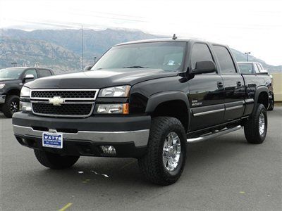 Chevy crew cab duramax diesel 4x4 custom wheels tires leather auto tow