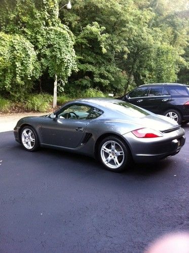 2007 porsche cayman base hatchback 2-door 2.7l very well optioned and maintained