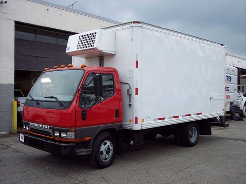 2004 mitsubishi fuso 14ft refrigerated box truck