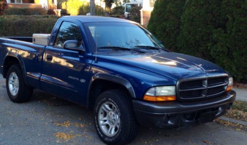 2002 dodge dakota sxt standard cab pickup 2-door 3.9l