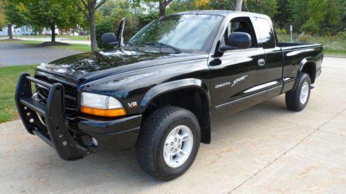 Excellent runner! great for work or play! come see this workhorse dakota sport!!