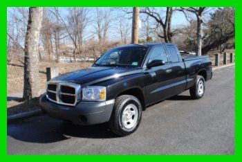 8,454 miles v6 club cab extended cab tonneau cover bed liner power seat like new