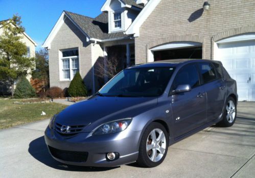 2004 mazda 3 s hatchback, sunroof, 17&#034; alloy, mp3, cont: jimothytobias@gmail.com