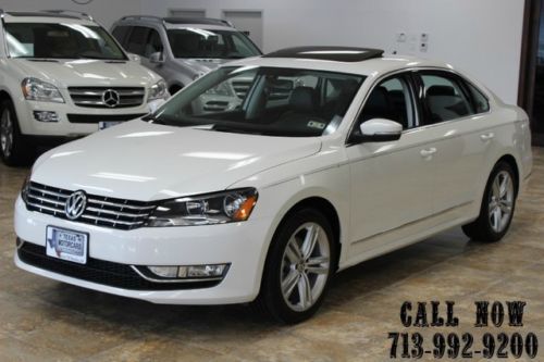 2014 volkswagen passat premium~only 2,300 miles~every option~nav~back up cam