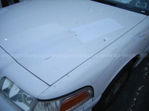 2003 ford crown victoria police interceptor sedan 4-door 4.6l
