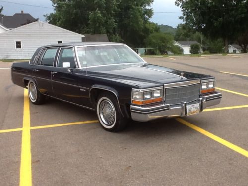 Cadillac: 1982 sedan deville 21,000 original miles. pristine condition!