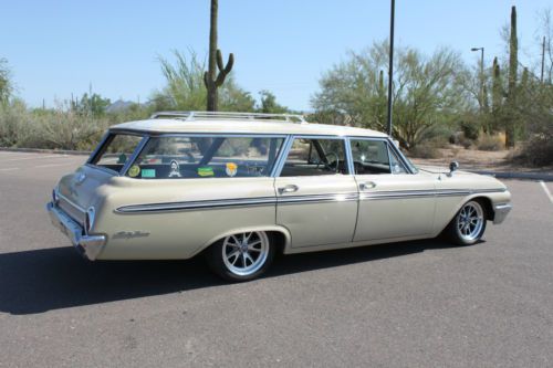 1962 ford wagon  cold air power steering shelby style wheels...orginial pantia