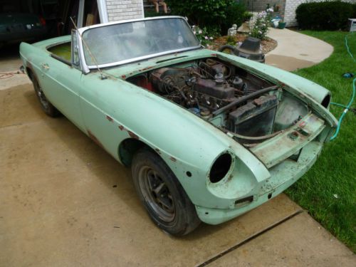 1970 mgb for parts or restoration