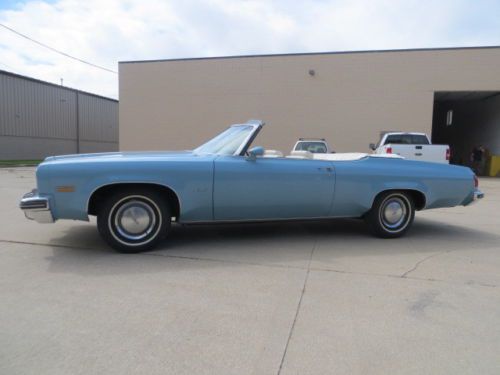 All original 1975 oldsmobile delta 88 royale convertible, one owner 22,000 miles