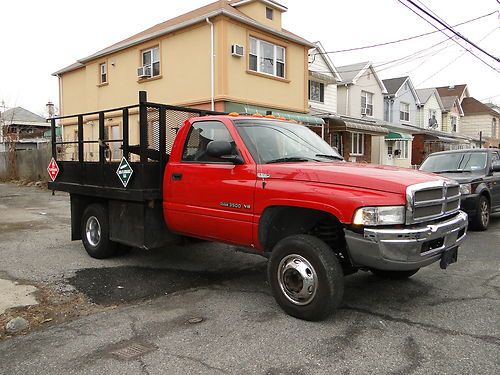2001 dodge ram 3500 4x4 v8 dully only 36,082 miles !!! runs 100% must sell !!!