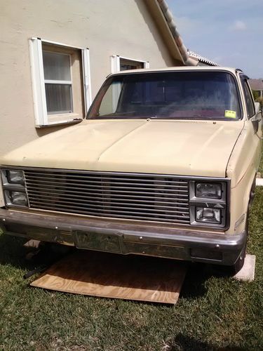 1982 chevy pickup recent rebuilt 454 shortbed 700r4 auto transmission