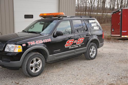 2002 ford explorer service  vehicle emergency road  truck with tools tow wrecker