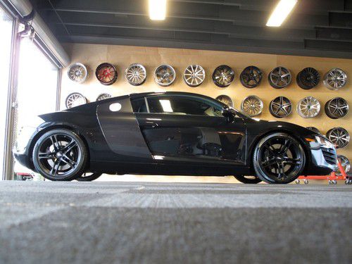 2008 audi r8 base coupe 2-door 4.2l, bang &amp; olufsen, premium package!!