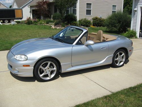2001 mazda miata mx5 ls  absoutly clean and low milage