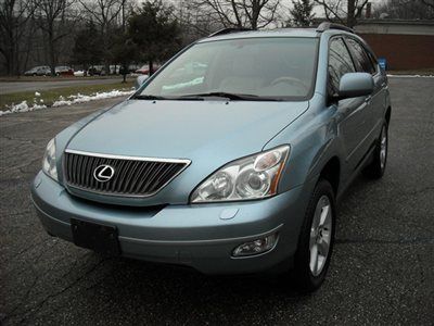 Super clean 1 owner, clean carfax + navigation and you can't beat the price.