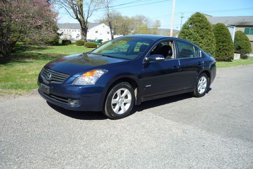 2007 nissan altima hybrid sedan 4-door leather moonroof ,one owner, excellent