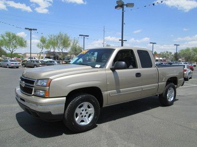 2006 gold v8 automatic extended cab pickup truck